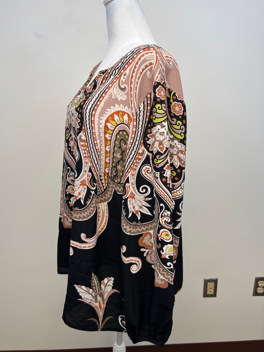 Belle by Kim Gravel Blouse Black, Pink, Lime & Orange Floral Print Boho Size 3X - Picture 9 of 14